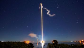 Strings of pearls in the night sky - the Starlink satellite project