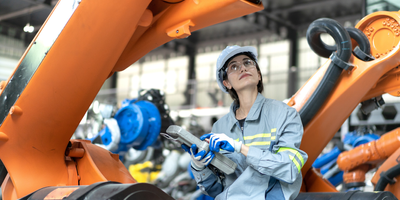 The Role of AI/ML in Industry 4.0