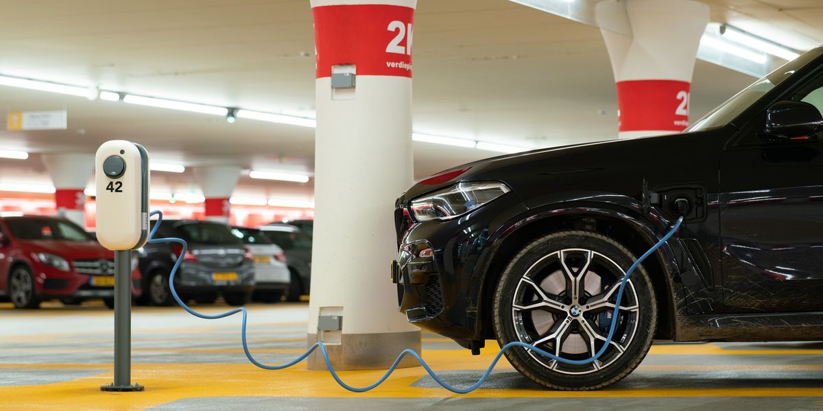 How Digital Control and SiC Microchips Unlock Level 3 Fast Charging