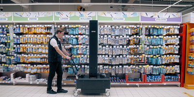Human & retail robots together solving key issues in the retail industry