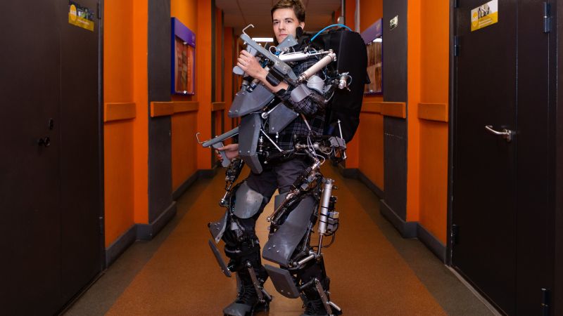 Alexey Ledyukov in the exoskeleton. Credit: Dmitry Grigoryev, ITMO.NEWS