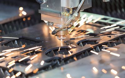 Online Manufacturing is the key to price-stable custom parts procurement