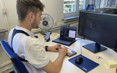 Innovative Wearable: Sustainably Improving Posture