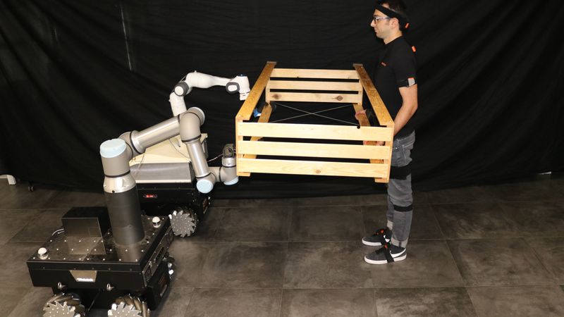 IIT Develops Adaptive Collaborative Interface for Safe Human-Robot Interaction with Xsens motion capture