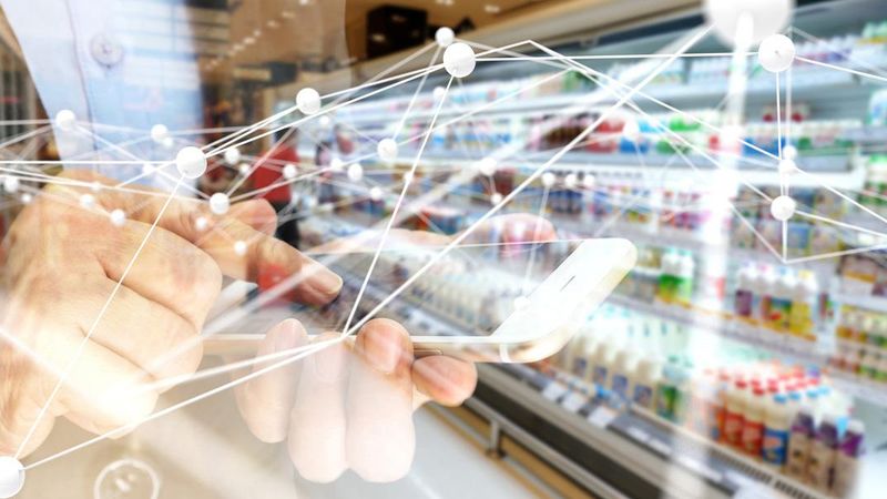 Revolutionizing Retail: Creating Dynamic Customer Experiences through Advanced RetailTech