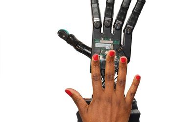 Navigating Technological Challenges for Dexterous Hands