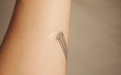 Electronic tattoos for wearable computing