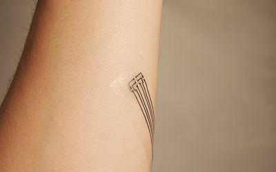 Electronic tattoos for wearable computing