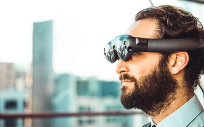 Display technologies for Augmented and Virtual Reality