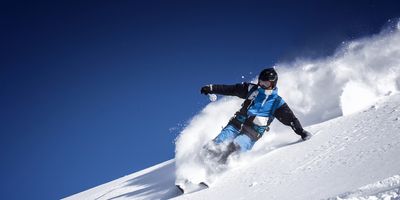 Mentally preparing for physical activities primes the mind to perfectly execute tasks like skiing. | Getty Images​/Marcin Wiklik