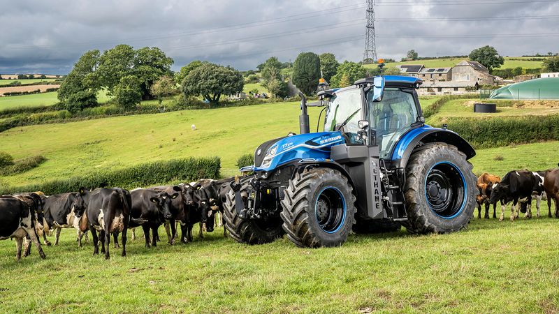 The New Holland T7 Methane Power LNG tractor can run on “better-than-zero-carbon” biofuel – liquefied fugitive methane captured and converted from slurry lagoons that hold livestock manure. (CNH Industrial)