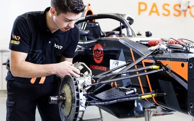 Van Amersfoort Racing: 3D printing when every second counts