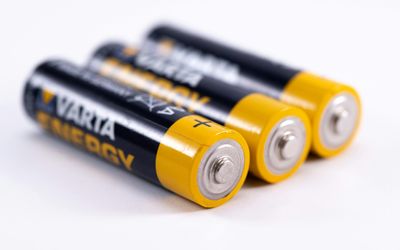 Making rechargeable batteries more sustainable with fully recyclable components