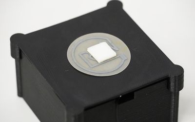 A biodegradable smart sensor to monitor sensitive goods