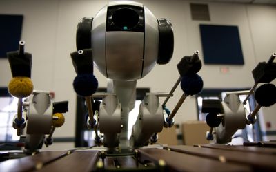 Robot Uses Deep Learning and Big Data to Write and Play Its Own Music