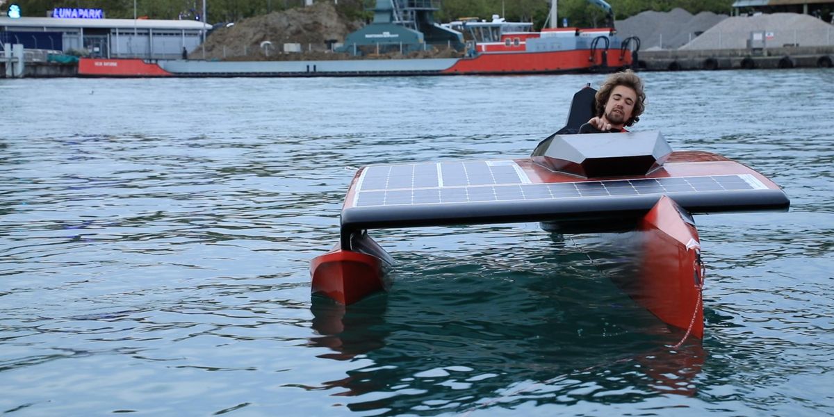 Adrien Peltier aboard the Swiss Solar Boat for the first launch © 2021 EPFL SSB