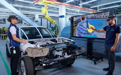 BMW accelerates concept evaluations with  industrial augmented reality and virtual reality