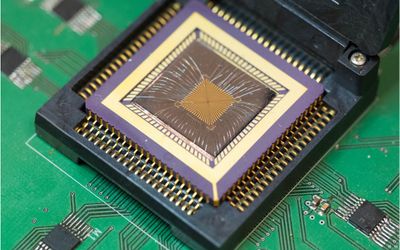 New quick-learning neural network powered by memristors