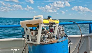 ROV With Xsens MTi-3 Sensor Inside Performs Geotagged Visual Inspections Underwater