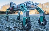 DFKI presents strawberry picking robot and AI ecosystem