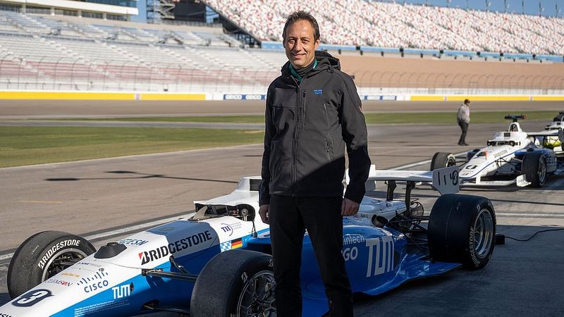 Prof. Markus Lienkamp believes in the future of autonomous motorsports. Image: Jacob Kepler