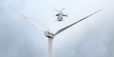 The test flight with the unmanned DLR superARTIS helicopter was an important milestone for the 'Upcoming Drones Windfarm' project. The project, which is being carried out by the DLR Institute of Flight Systems together with the energy company EnBW, focuses on the question of whether drones can take over transport tasks for offshore wind farms and relieve maintenance personnel. Credit: DLR (CC BY-NC-ND 3.0)