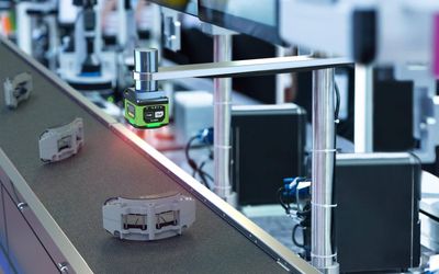 Transforming Manufacturing with Machine Vision Technology