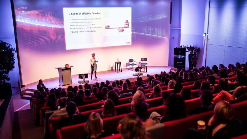 Female Tech Heroes role models 30 - Carmen van Vilsteren: "I've always said 'yes' to women who want to network with me"