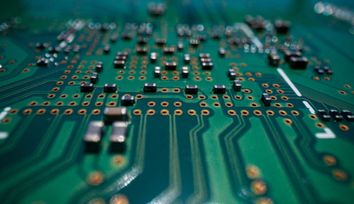 Thermal Vias in PCB Design: The Complete 2025 Guide to Efficient Heat Dissipation