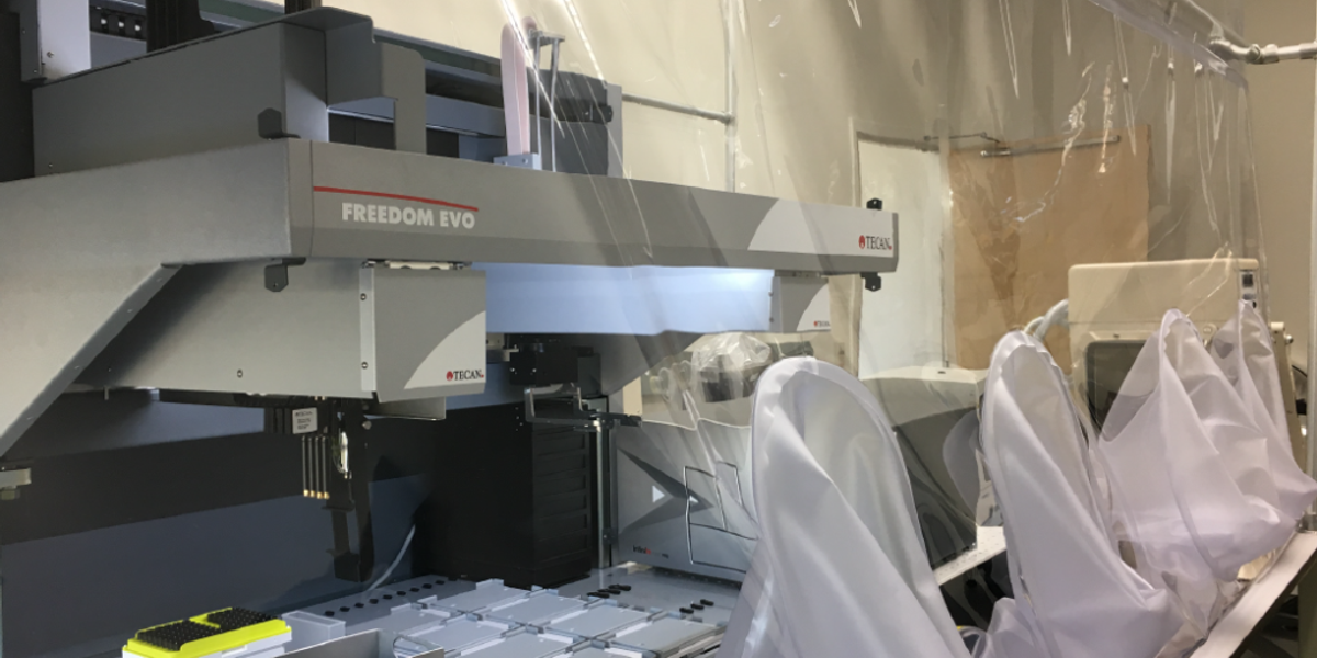 The robot in the Venturelli Lab that creates the microbial communities used to train and test the algorithms. Photo: Courtesy of Venturelli Lab.