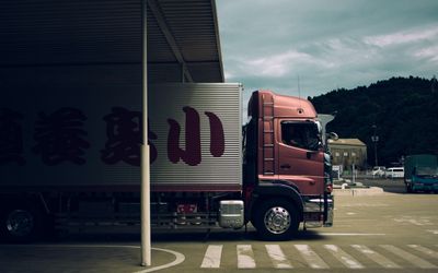 Using wireless tech to track goods in transit