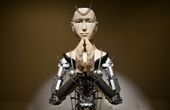 Robots and Religion: Mediating the Divine.