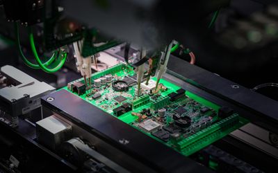 What are Circuit Boards Made Of? A Comprehensive Guide to PCB Materials and Manufacturing Processes