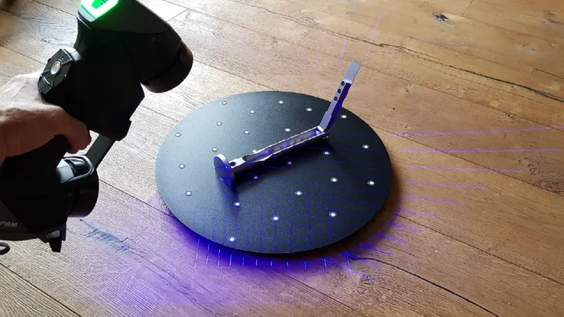 3D scanning of a medical handle with HandySCAN 3D