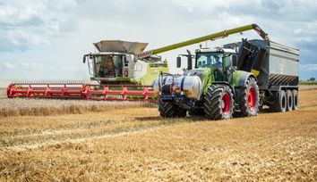 Engineering the Fields: Dyson's Leap from Gadgets to Agriculture