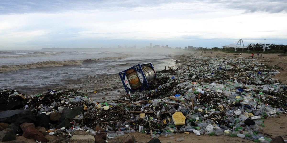 Durban's beach after a flood on 13 April 2022, two years after the one of 2019. © iStock/Antonio BlancoDR