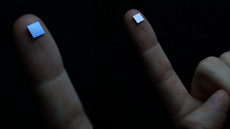 Artificial intelligence powers record-breaking all-in-one miniature spectrometers