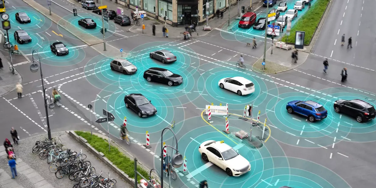 With the help of ethically acting software, autonomous vehicles are to bring more safety to traffic in the future. Credit: iStockphoto.com/ IGphotography