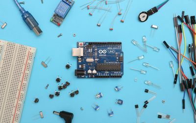 How Injection Molding Accelerates Consumer Electronics Development