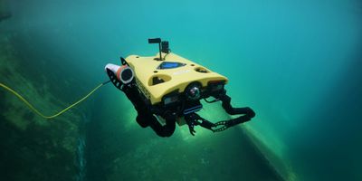 What are underwater ROVs & What can they be used for?