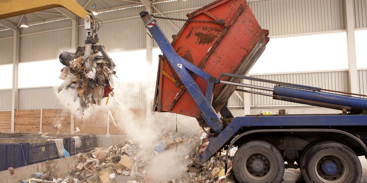 Without recycling processes, waste such as building rubble is processed further unsorted. Source: AdobeStock