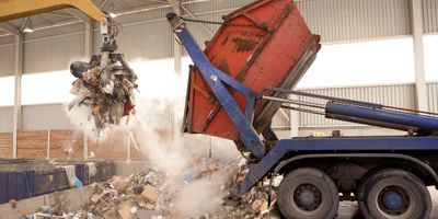Without recycling processes, waste such as building rubble is processed further unsorted. Source: AdobeStock