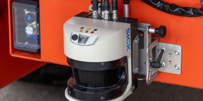 A LiDAR sensor is more compact mountable on a vehicle for driver assistance