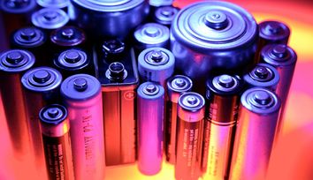 Bai lab develops stable, efficient, anode-free sodium battery