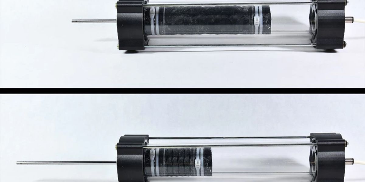 This image shows a prototype of the linear tension piston, rested (on top) and pressurized (on the bottom). Credit: Wyss Institute at Harvard University