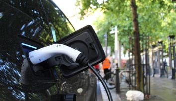 What Will Happen if Everyone Switches To Electric Cars?