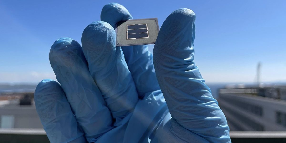 EPFL scientists in Neuchâtel have developed a tandem solar cell that can deliver a certified efficiency of 29.2%. © Christian Wolff / EPFL