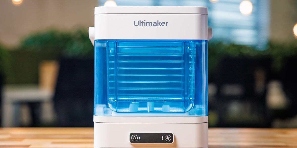 The Ultimaker PVA-Removal Station PolyVinyl Alcohol 