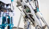 Very Human: Dfki Bremen Works On Innovative Method For Safe And Self-Learning Robot Control
