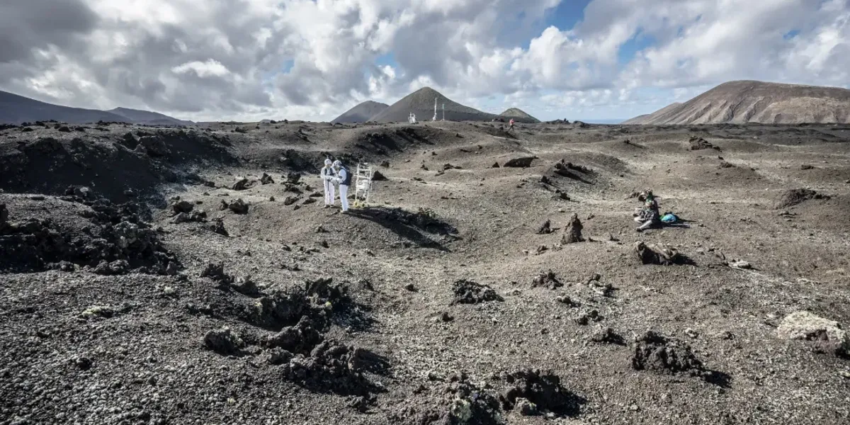 Robots on Earth Help Prepare for Research on the Moon